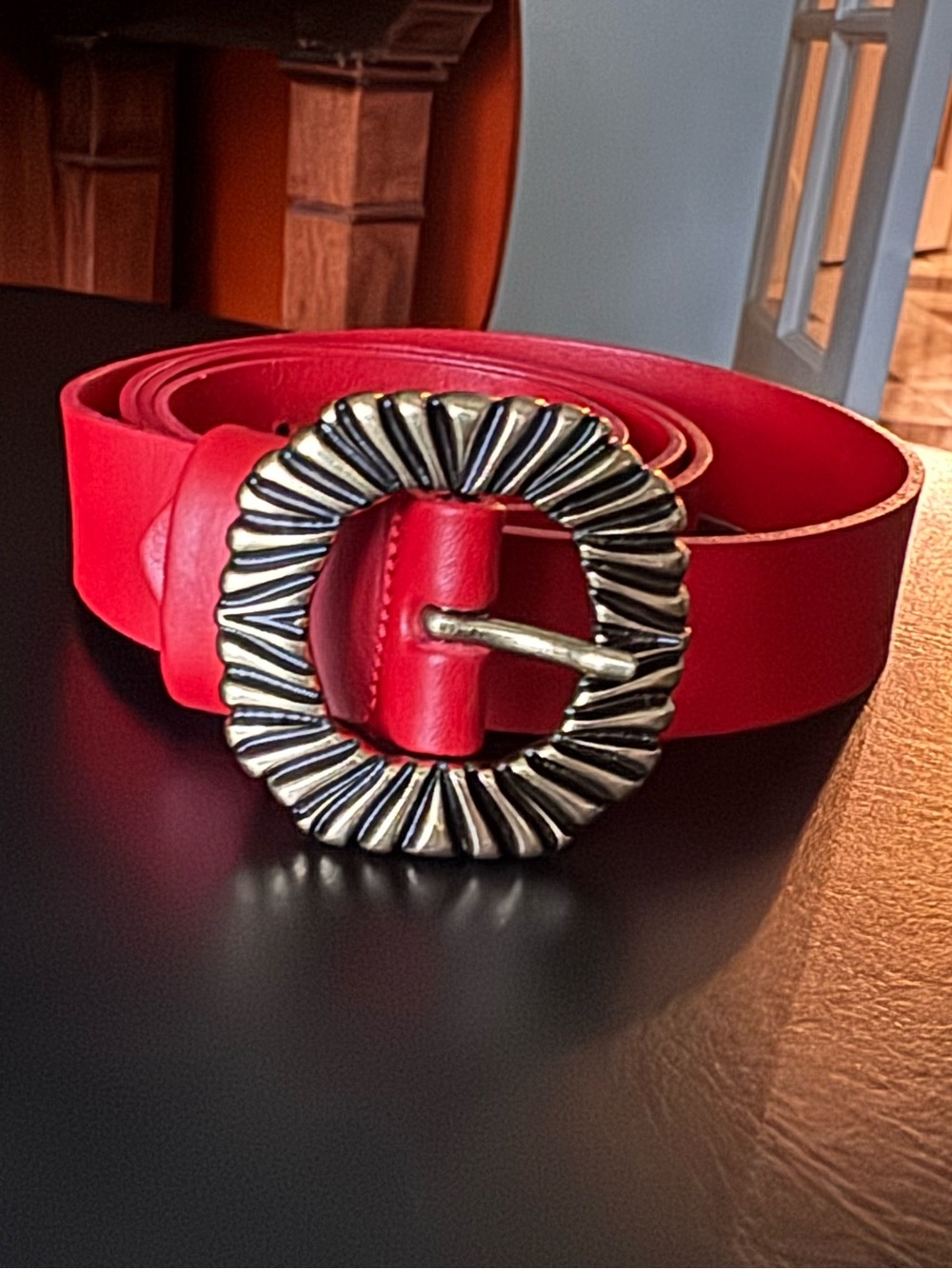 VTG Red Valentina Italian Leather 1” Belt Antique Brass Round Rayed Buckle 90’s